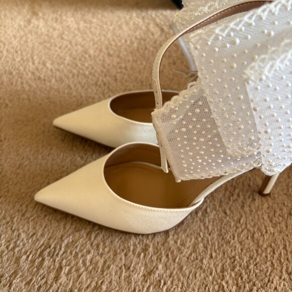 White Satin Bow Heels - Steve Madden - Picture 4 of 11
